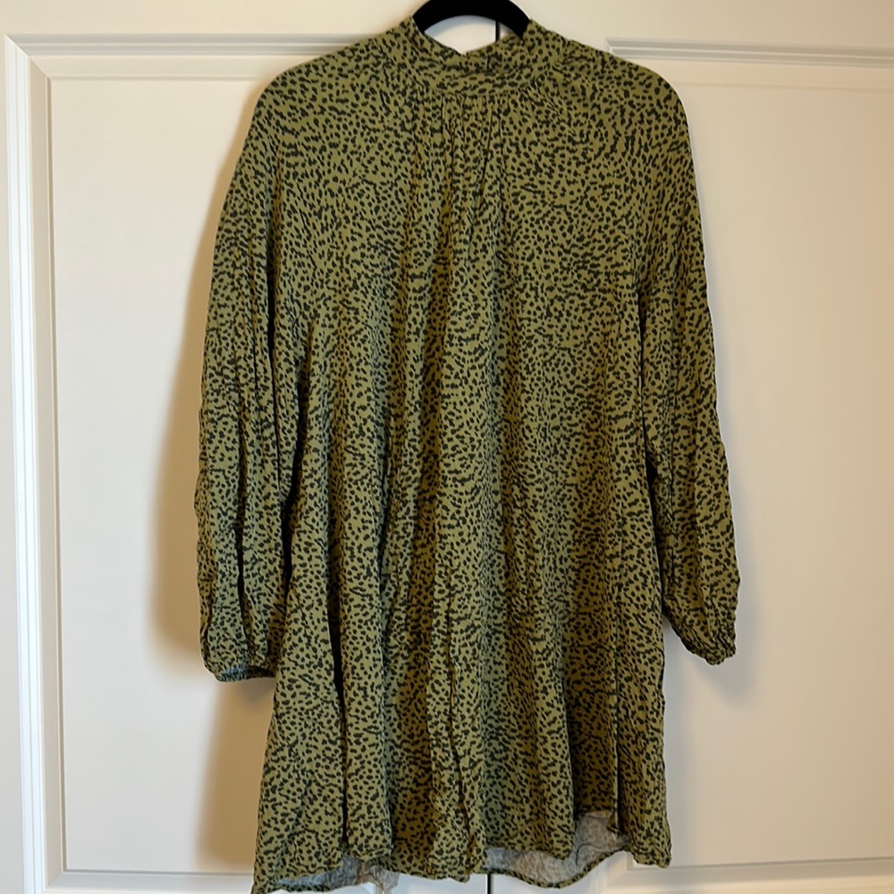 H&M Mock Neck - spotted dress - 2